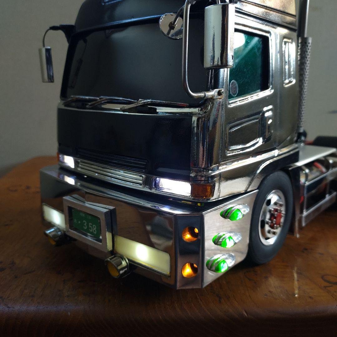 タミヤ1/14トレーラーヘッドデコトラムネトラキャビン