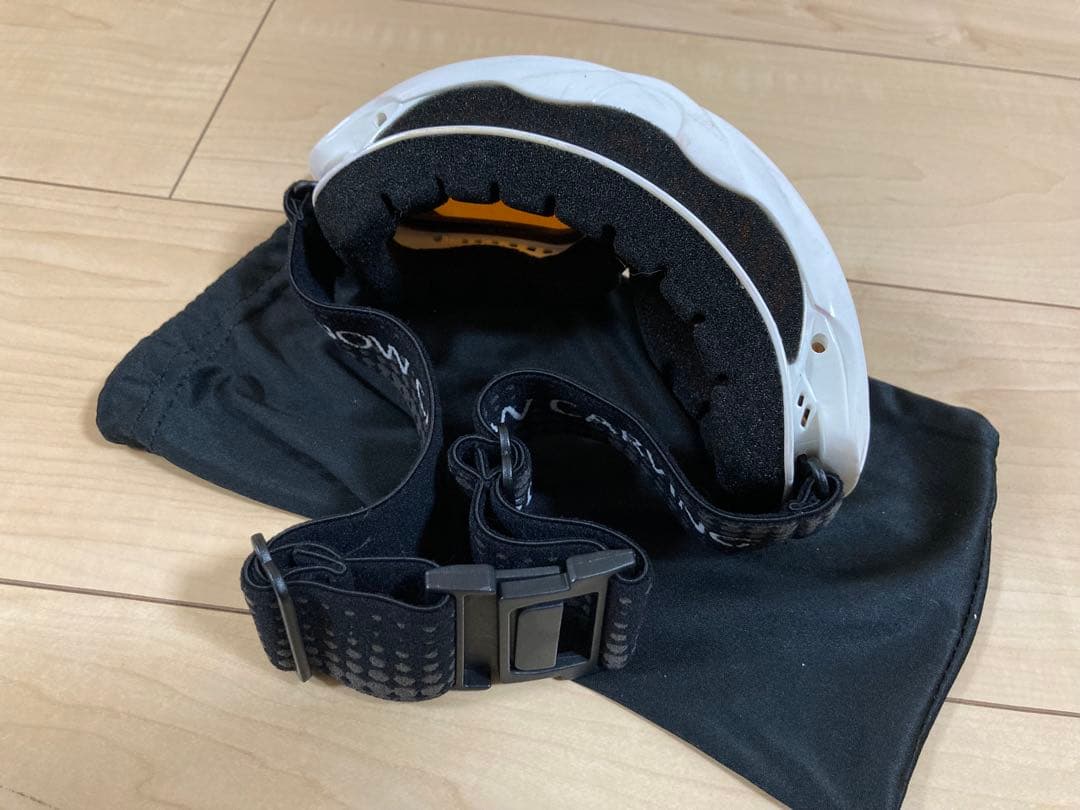 ［値下げ］【一式】男性用スノーボードウェア（ウェア・パンツ・手袋・ゴーグル他）