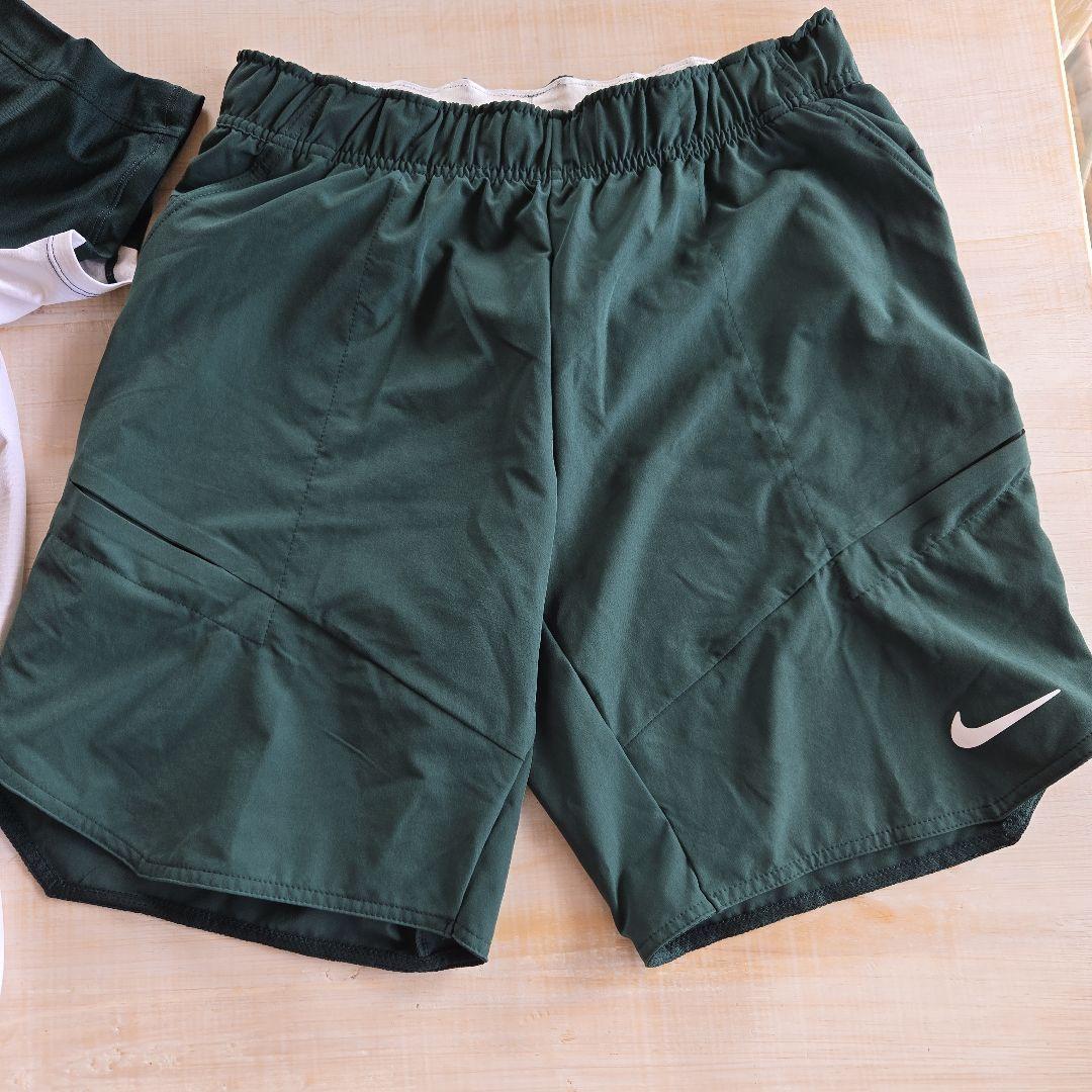 Nikeナイキ テニスウェアショーツ付き上下セット Mサイズ