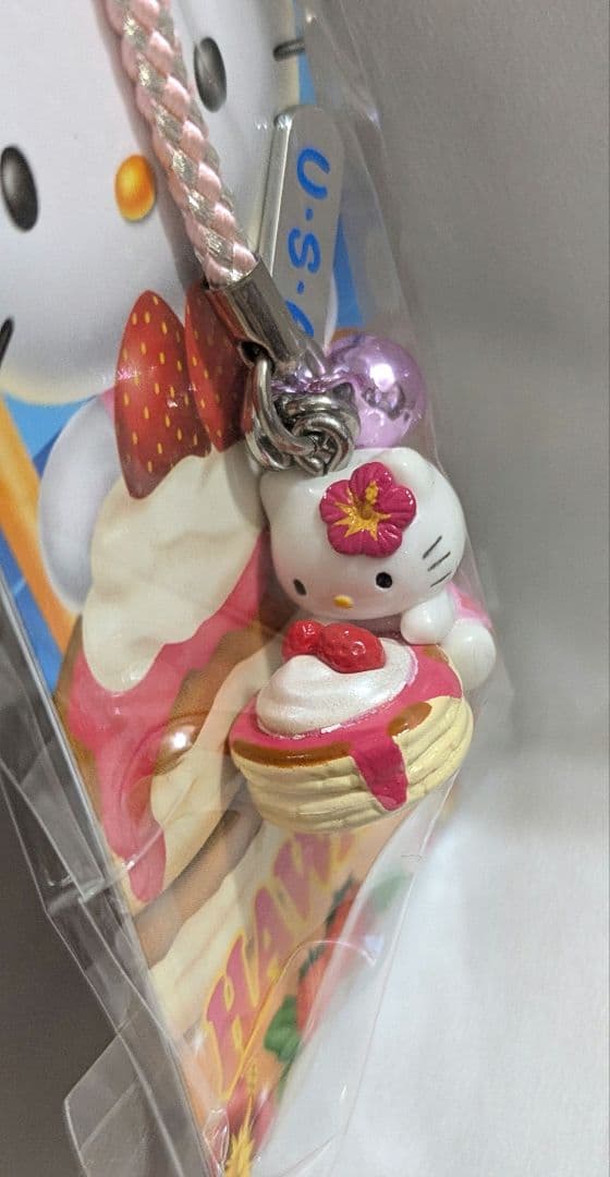 ハワイ　ハローキティ ストロベリーパンケーキ 根付　2011　未開封