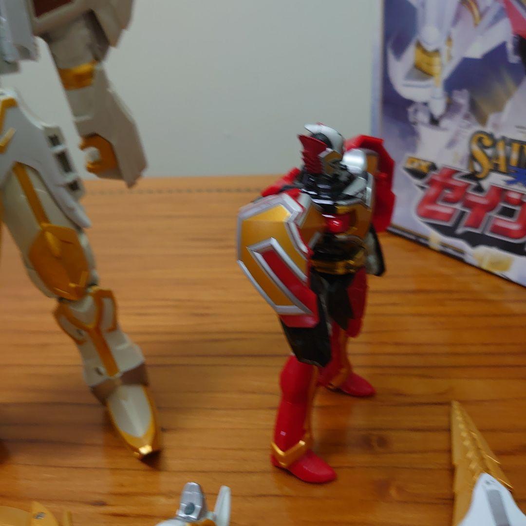 魔法戦隊マジレンジャー 天空合体 DXセイントカイザー 箱説明書あり