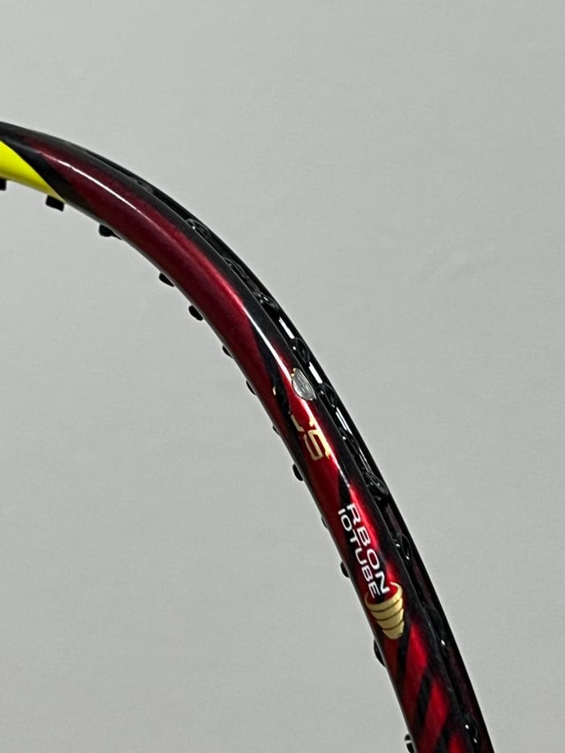 【状態良好】YONEX バドミントンラケット アークセイバーzスラッシュ