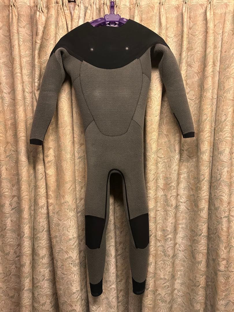 Air tight エアータイト　セミドライ　5mm ウェットスーツ