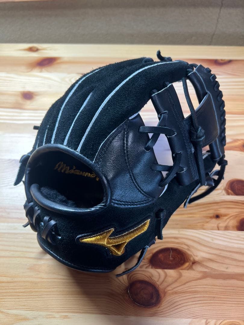 ミズノプロ（直営店限定）　軟式用　美品　ヌバック仕様　黒　ブラック　限定品