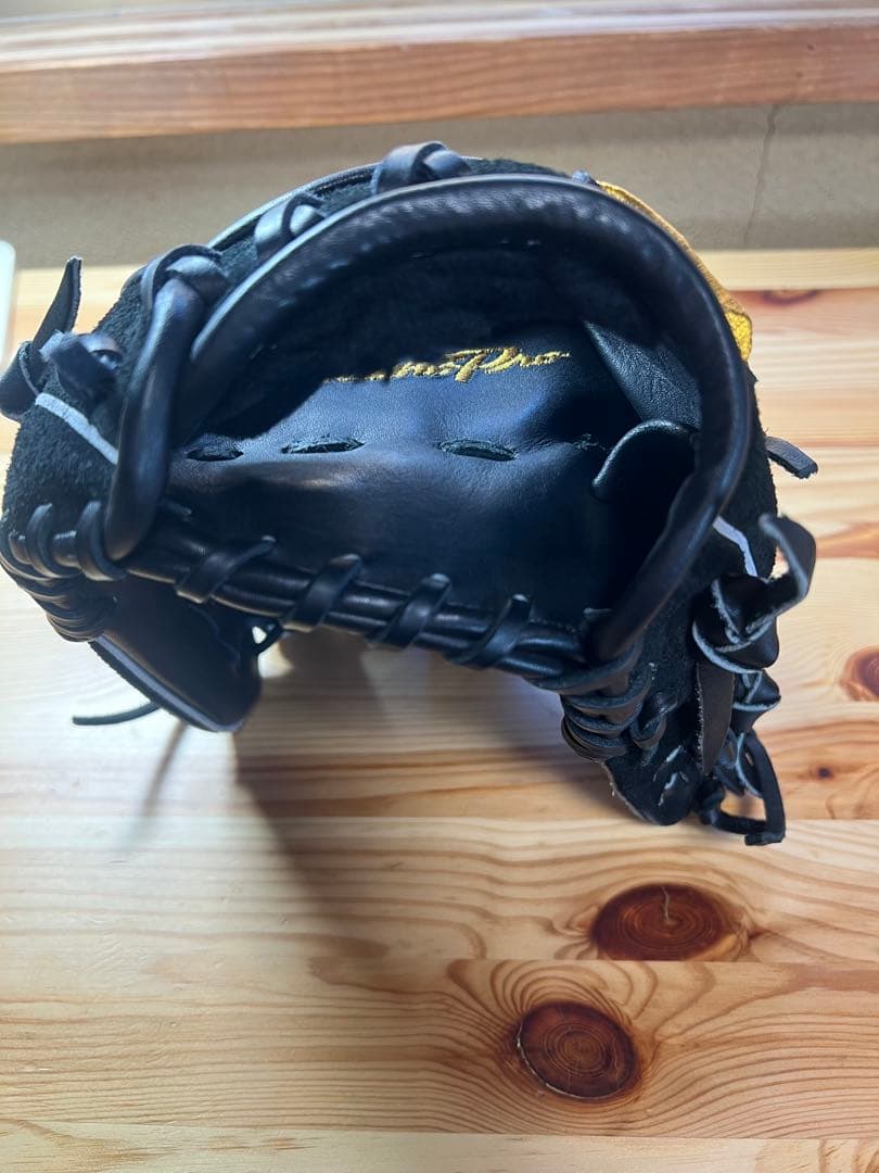 ミズノプロ（直営店限定）　軟式用　美品　ヌバック仕様　黒　ブラック　限定品