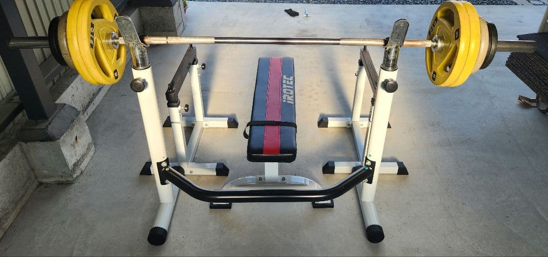 ベンチプレスセット　オリンピックプレート90キロ+シャフト20キロ　アイロテック