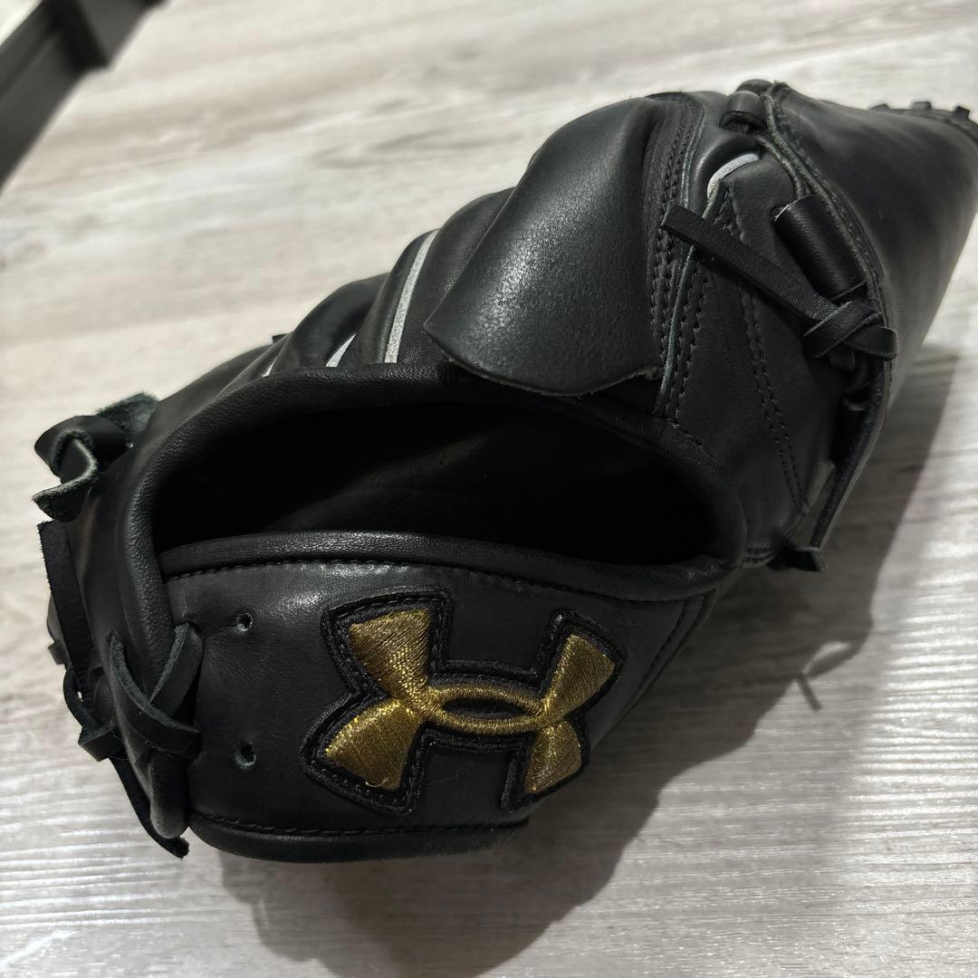 Under Armour 軟式グローブ QBB0240