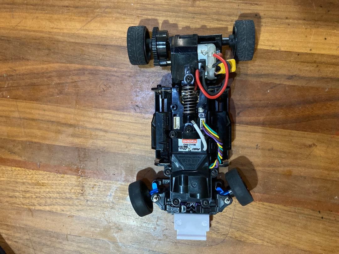 ミニッツ mr03 rwd カスタム完成品 オリジナルボディカラー