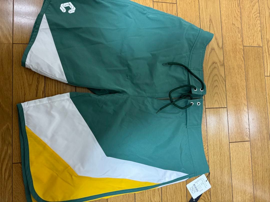 クロノスサーフパンツ Ｌサイズ