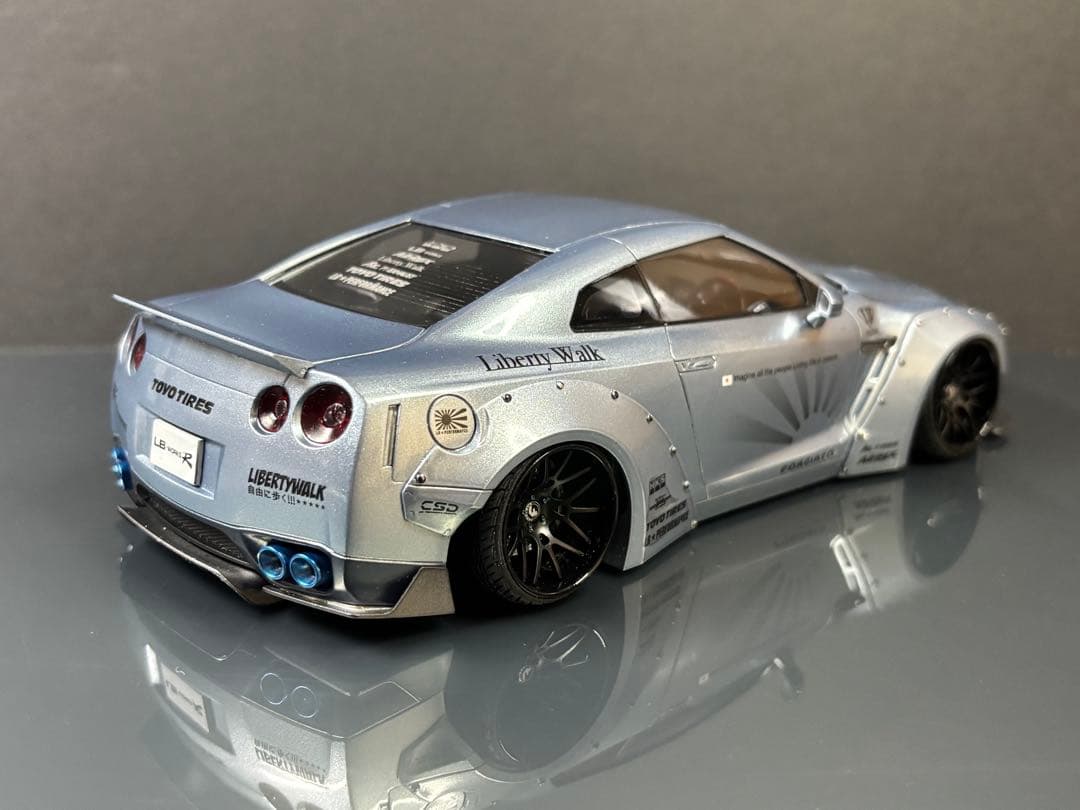1/24リバティーウォークR35 GT-R 完成品