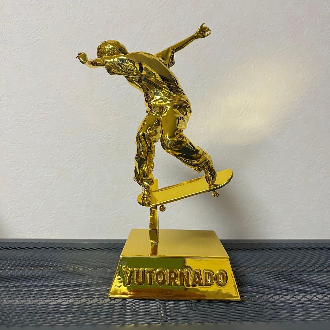 堀米雄斗金オブジェ　直筆サイン付き　世界500体限定