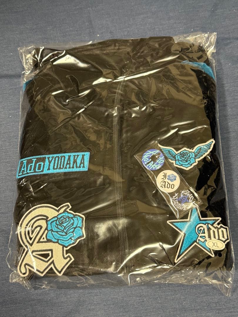 Ado アド よだかトラックジャケット 大(XL) 缶バッジ付 限定商品