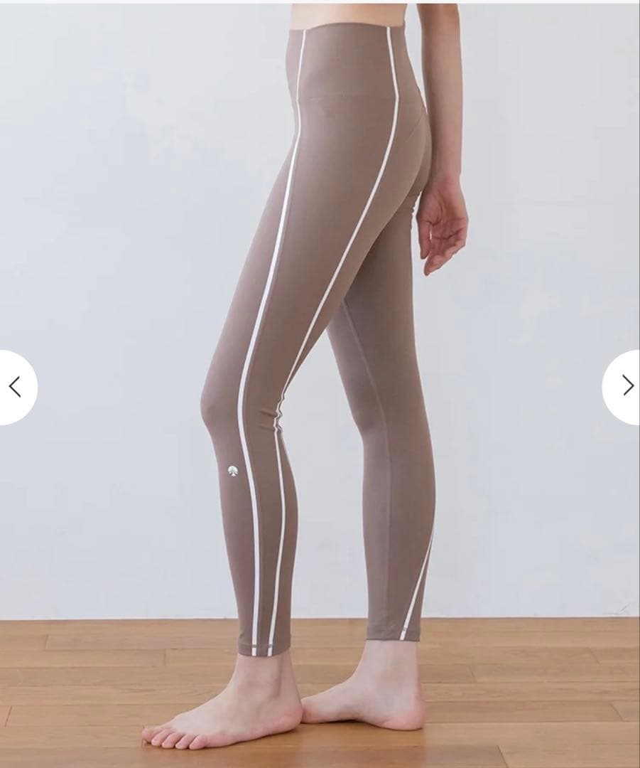 【SUKALA】カラーラインレギンス　Mサイズ