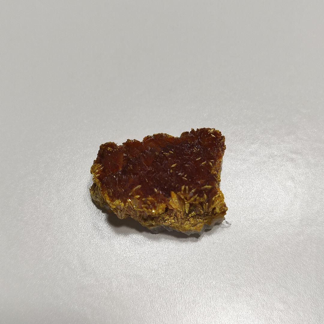 パワーストーン　天然石　原石　オーピメント　石黄　8g　No.977