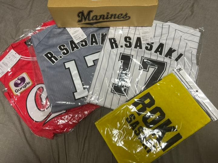 【 新品 未開封 】佐々木朗希 レプリカ　ユニフォーム S タオル　ドジャース