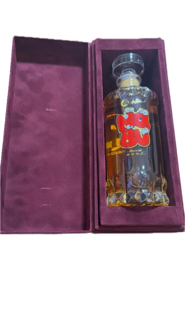 世界1650本限定 KAWS QUI NOBU 2025 Red Edition