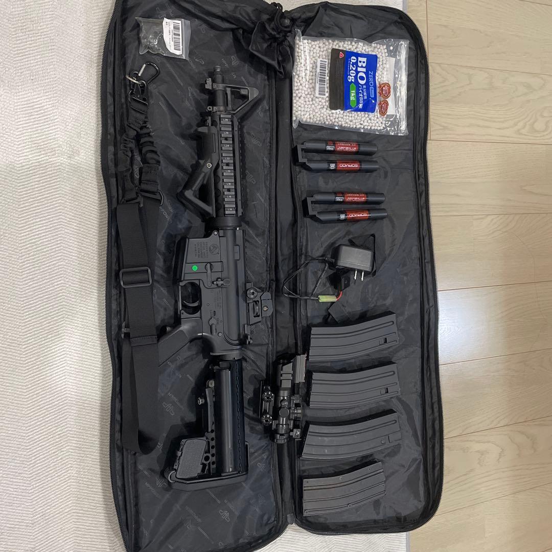 次世代電動ガン　CQB-R ブラック　トイガン　おまけ多数