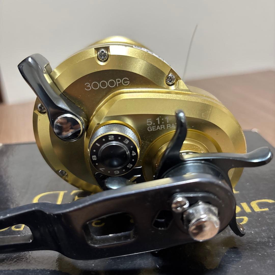 14オシアジガーリミテッド3000hPG右ハンドル