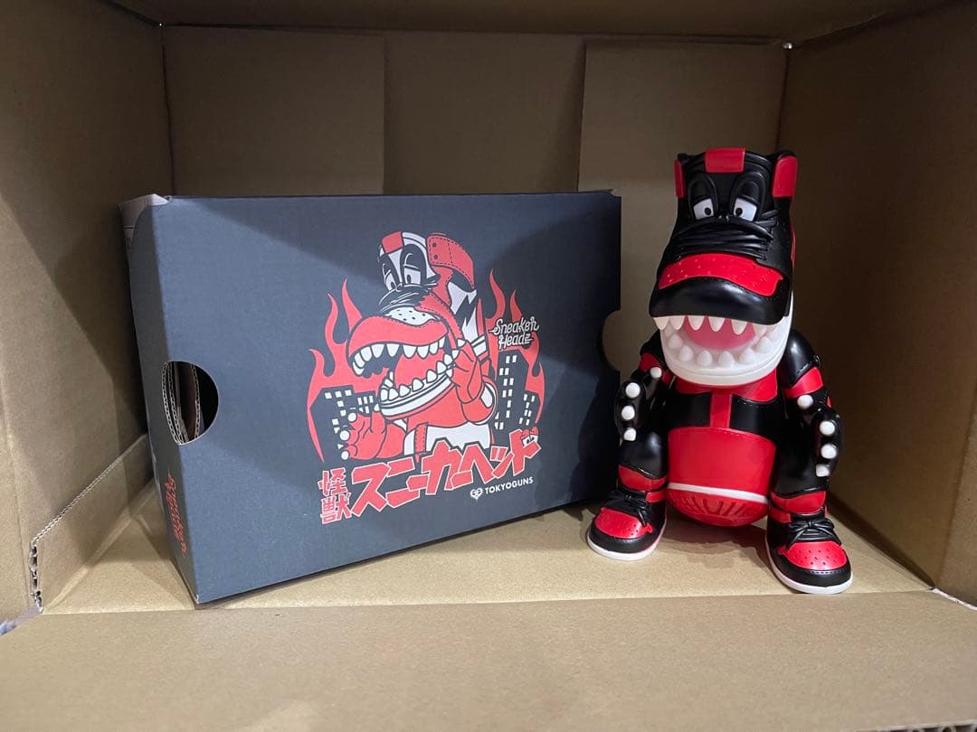 TOKYOGUNS 怪獣スニーカーヘッド　ブレッドカラー