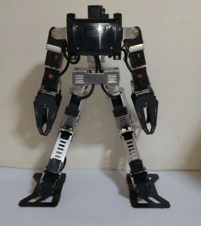 【貴重】二足歩行バトルロボット　メリッサエクシード　タイプG