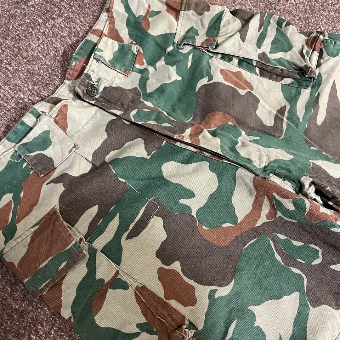 希少　迷彩服セットアップ　「熊笹迷彩」　ヴィンテージ　１９８６年製　特号サイズ