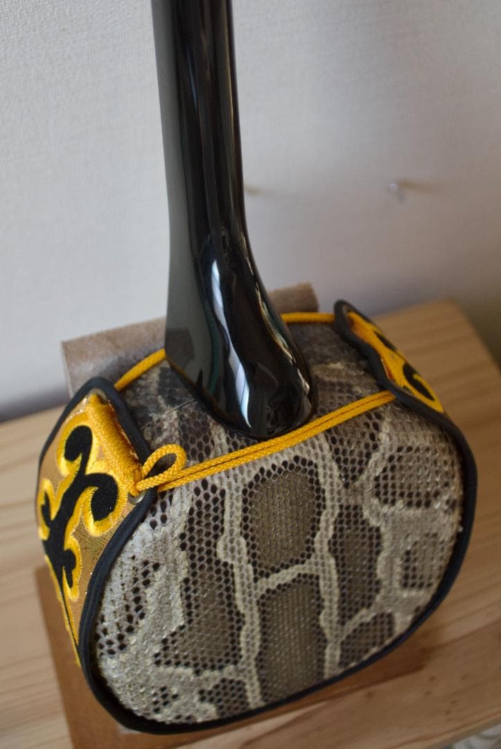 三線　沖縄　本皮強化張り ソフトケース付　初心者　三味線　送料込み