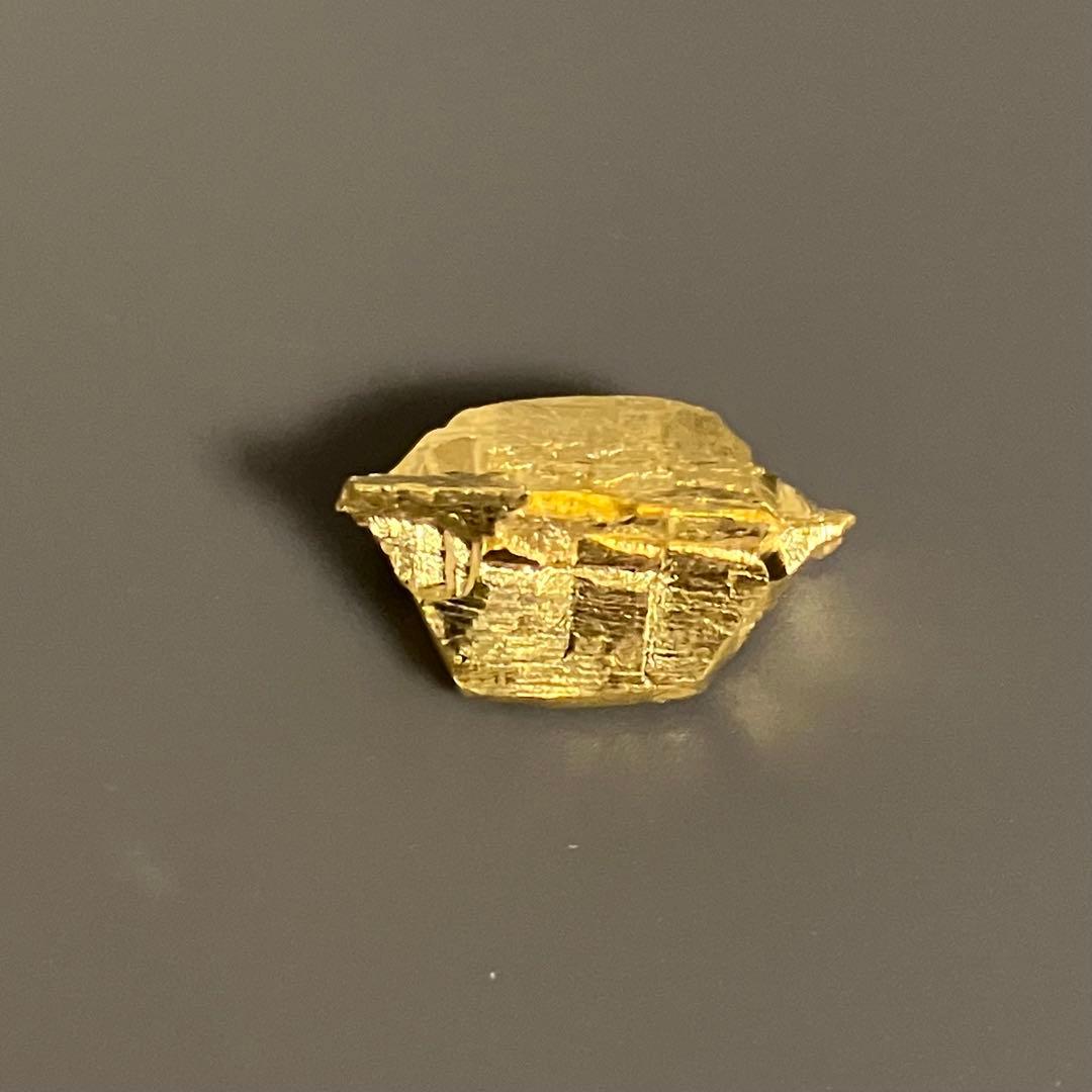 Ｑ 純金塊24k 4.09g GOLD 彫金母材資産鉱石