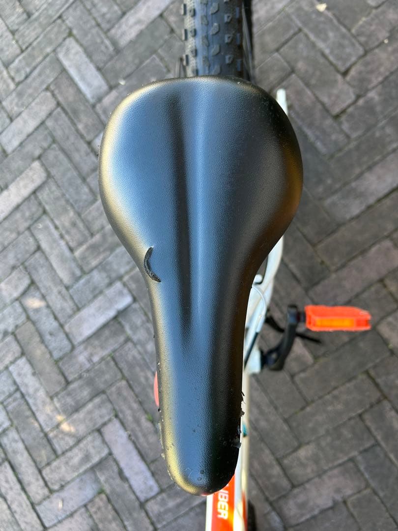 【直接引き取り限定】Trek 24インチ キッズバイク 前面バスケット付き