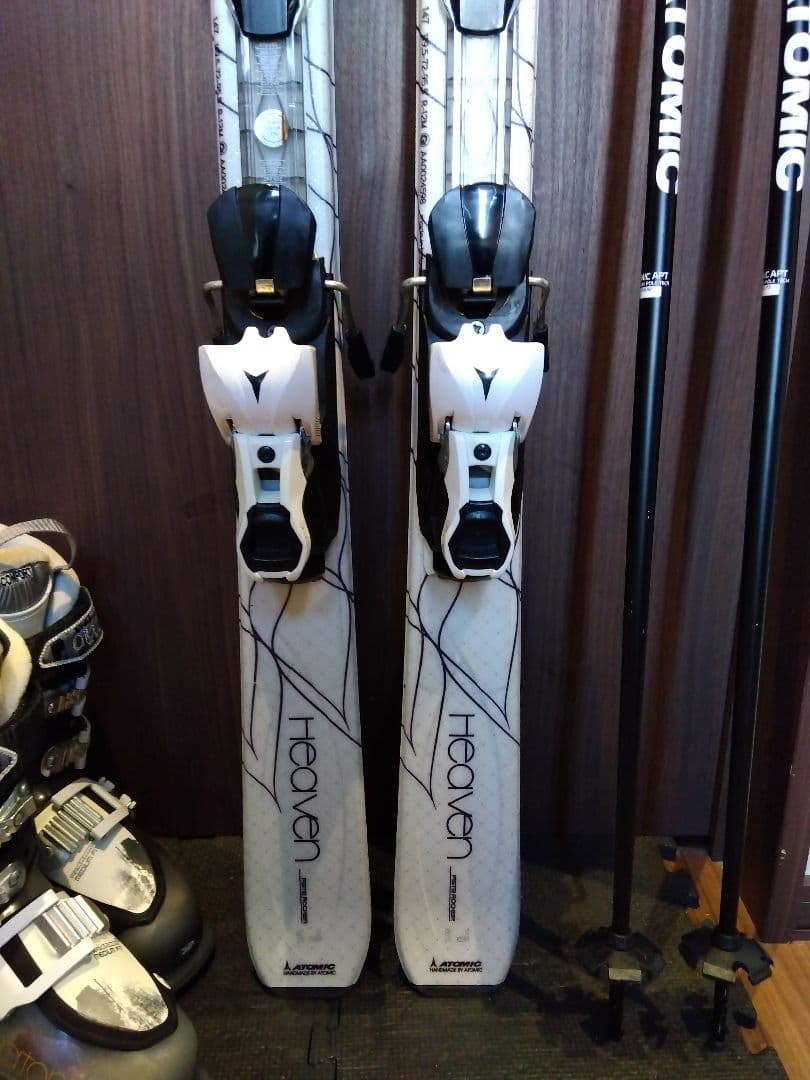 【ハイエンド】ATOMIC 学生・レディース スキーセット メンテ・WAX済み✔