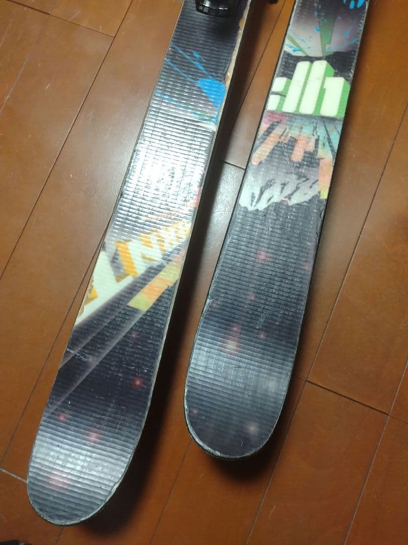 【フリースタイル☆】183cm　4FRNTセミファットスキー板♪　ツインチップ！