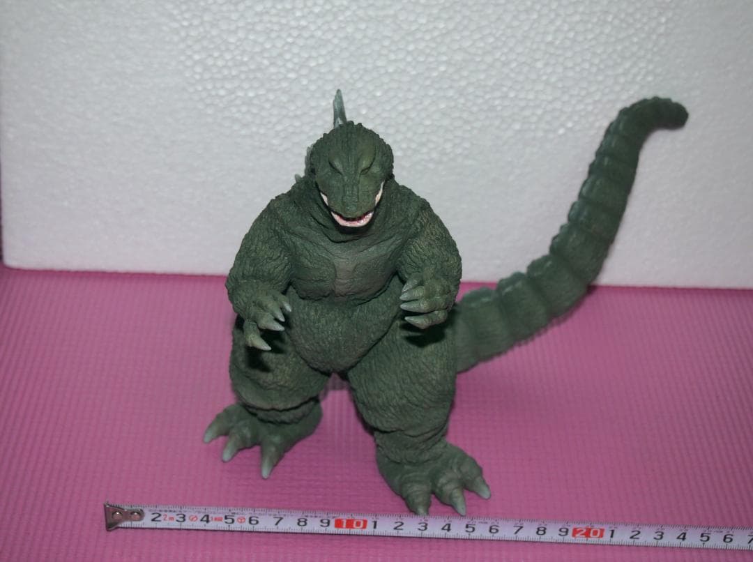 海洋堂　ゴジラ フィギュア