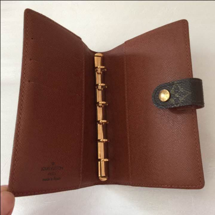 LOUIS VUITTON 手帳