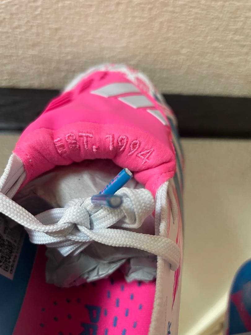 【日本未発売】アディダス プレデター エリート フォールド オーバータン仕様FG