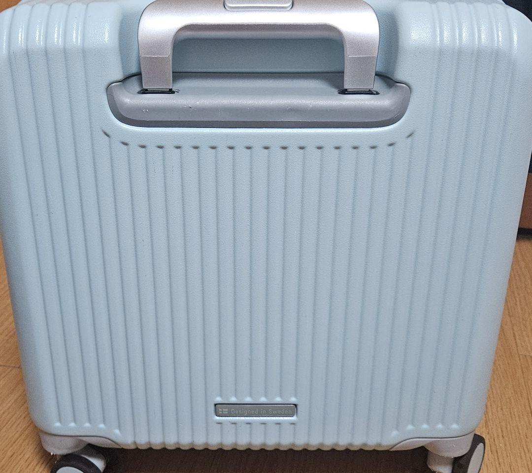 イノベーター スーツケース 33L ペールブルー