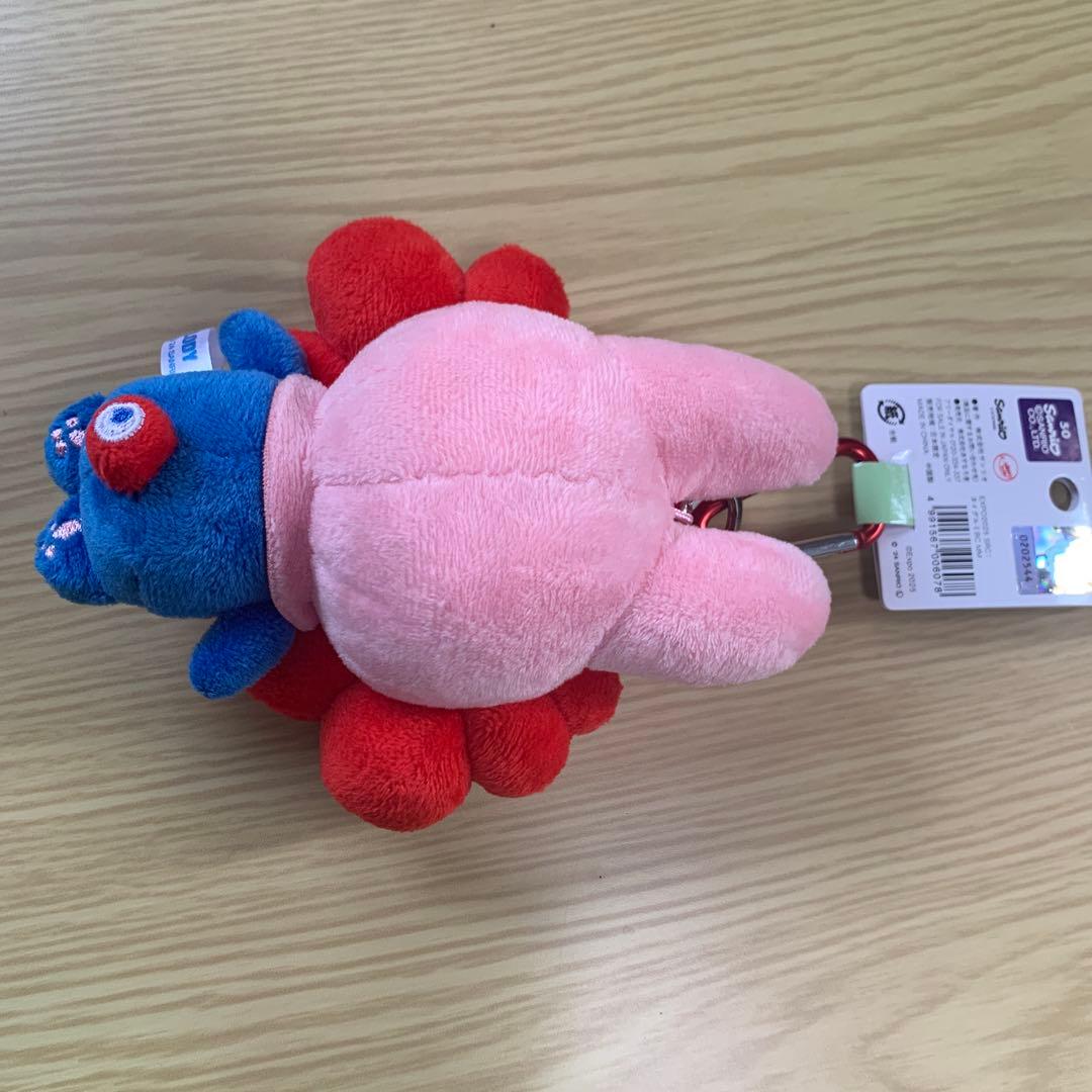 ミャクミャク　なりきりぬいぐるみ　マイメロ　カラビナ付き　万博会場限定カラー