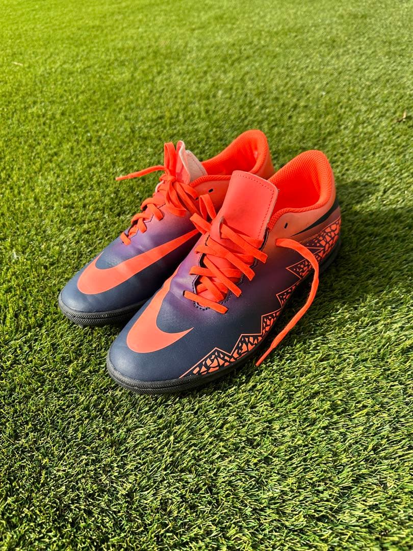 ナイキ ハイパーヴェノム フェイド II TF(レッド×パープル) 26.5