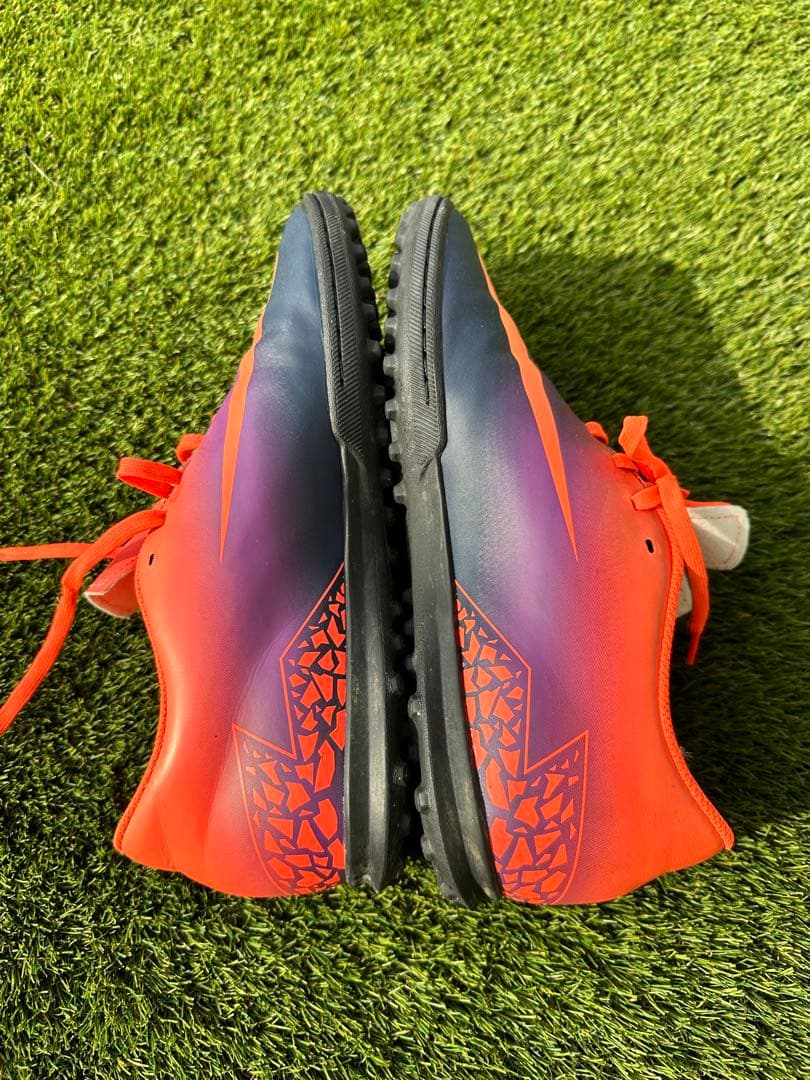 ナイキ ハイパーヴェノム フェイド II TF(レッド×パープル) 26.5