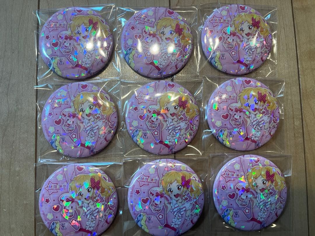 アイカツスターズ サンリオ 虹野ゆめ 缶バッジ