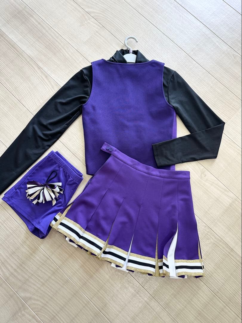 チアリーディングユニフォーム