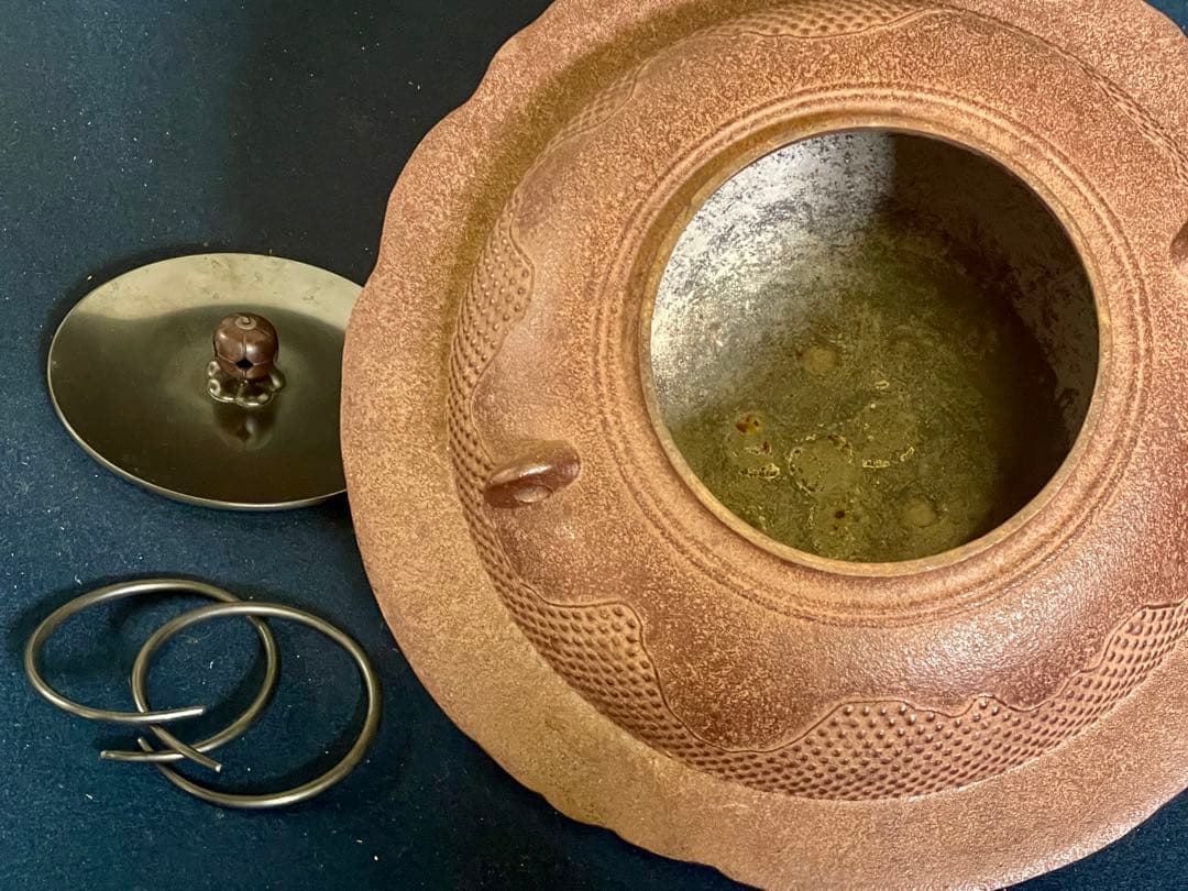 割引❣️【未使用 美品】「母」遠山霰地紋 透木釜 浄清 釜鐶 透木 (18F①)