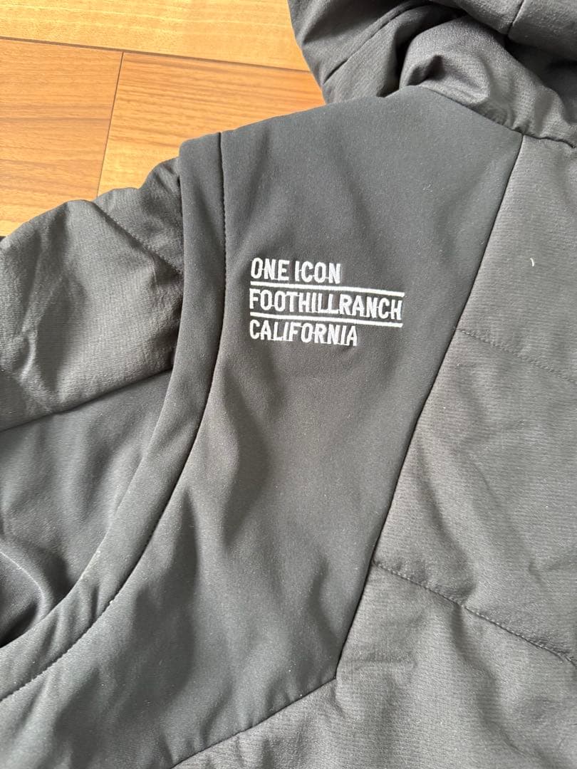 《Lサイズ》　オークリー　ゴルフウェア　ブルゾン