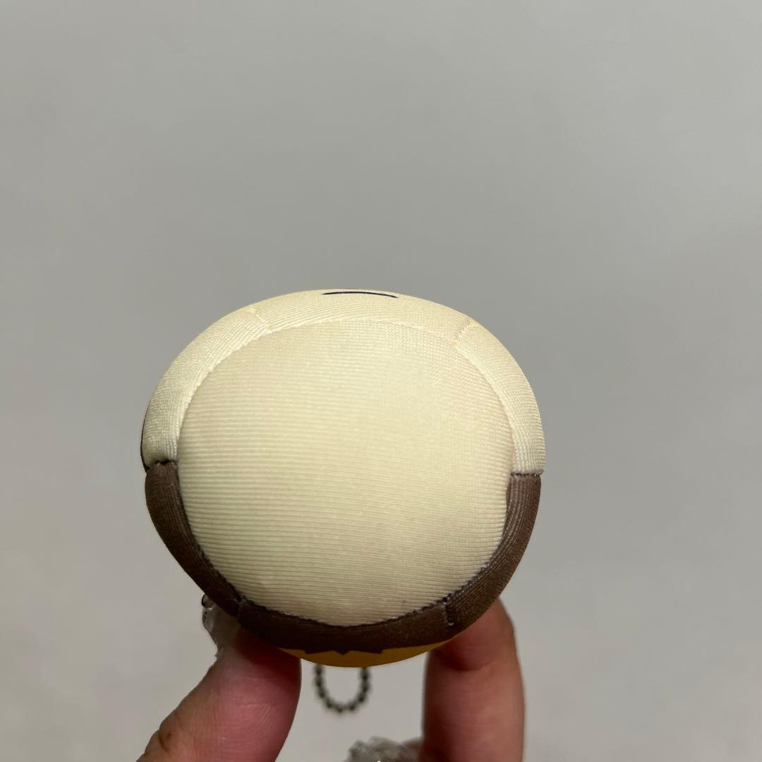 進撃の巨人　おまんじゅう　にぎにぎマスコット　エルヴィン