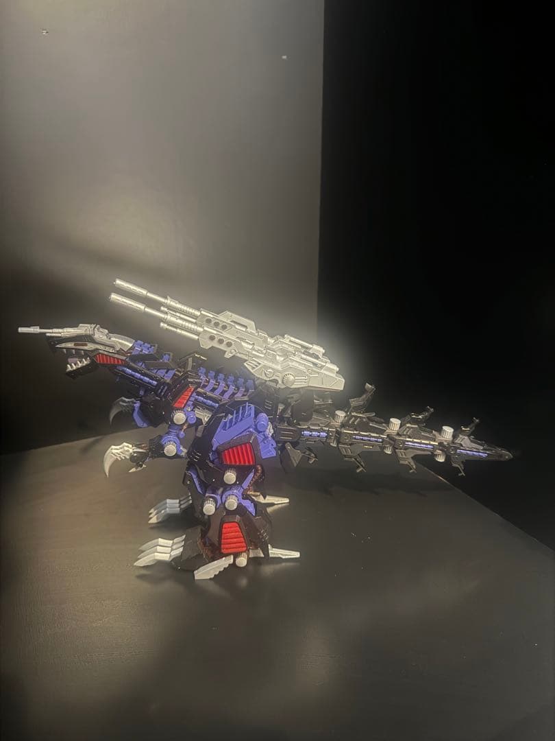 ジェノザウラー　ゾイドHMM 完成品　塗装済