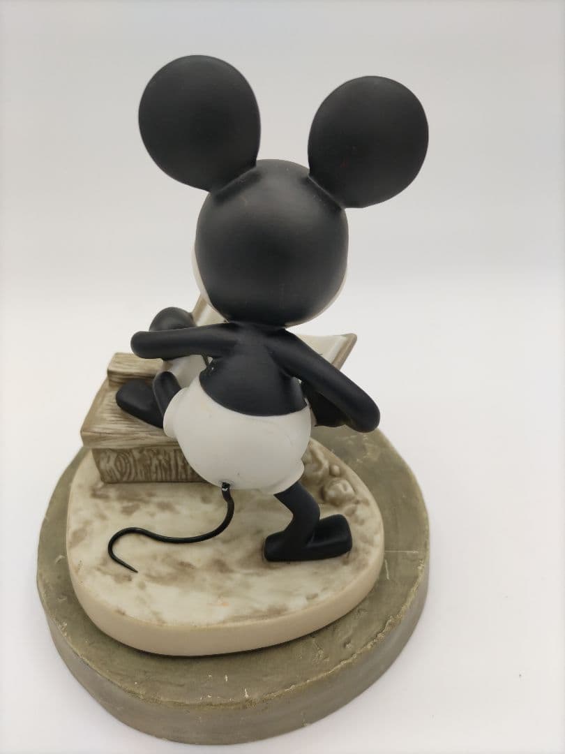 ディズ二ーWDCCフィギュアミッキーHow to Fly Plane Crazy