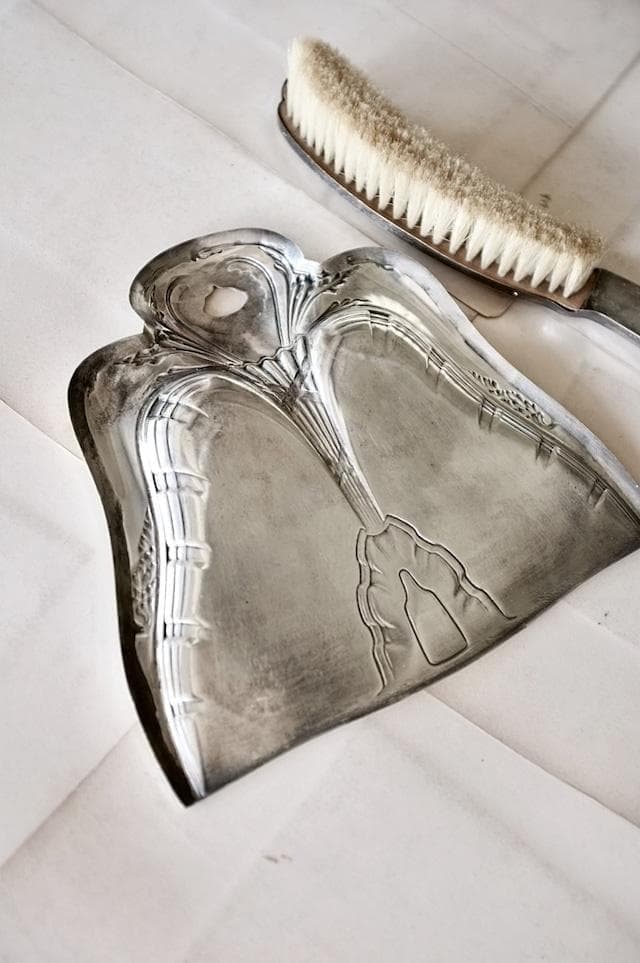 1900s フランス アールデコ 銀の蔦葉とダストパン＆ブラシ アンティーク