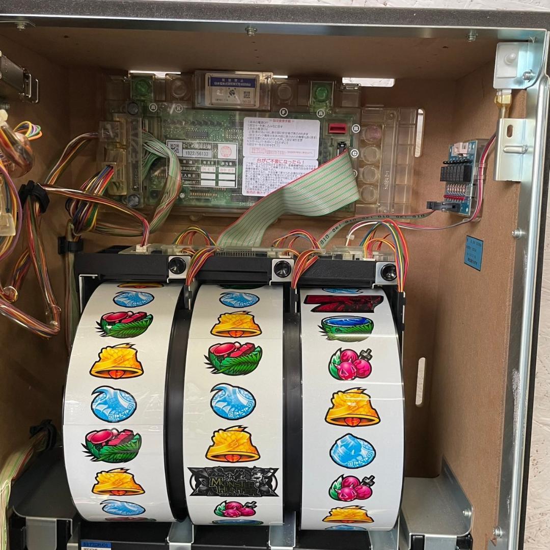 【パチスロ実機】 モンスターハンター モンハン パチスロ 通電確認済 N0510