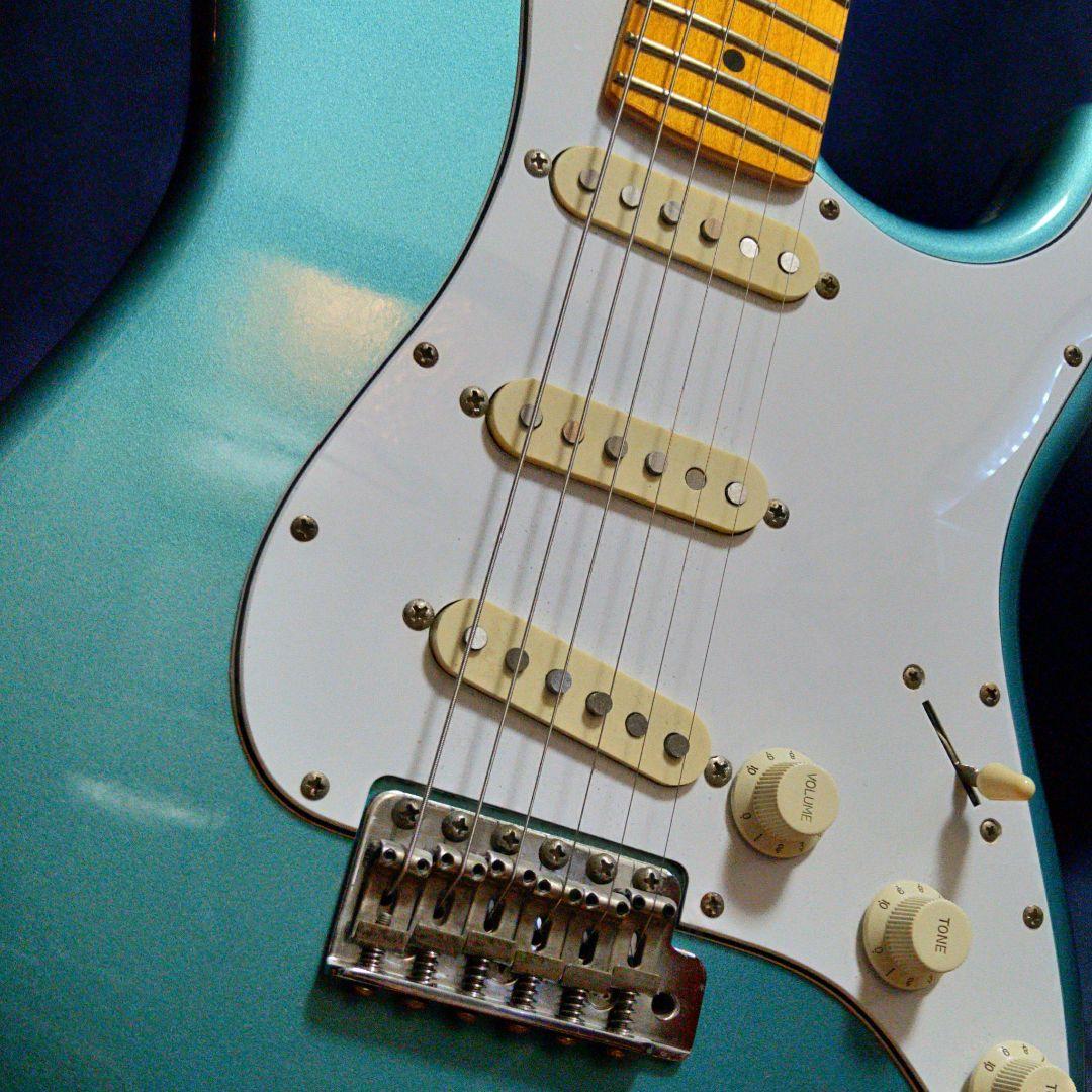 Fernandes? ストラトキャスター