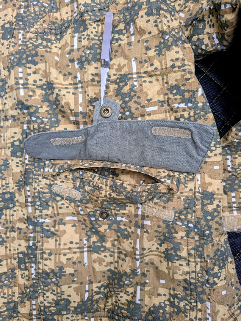 ダイワ DAIWA OUTBLAZE Lサイズ 迷彩防寒防水 フィッシングスーツ