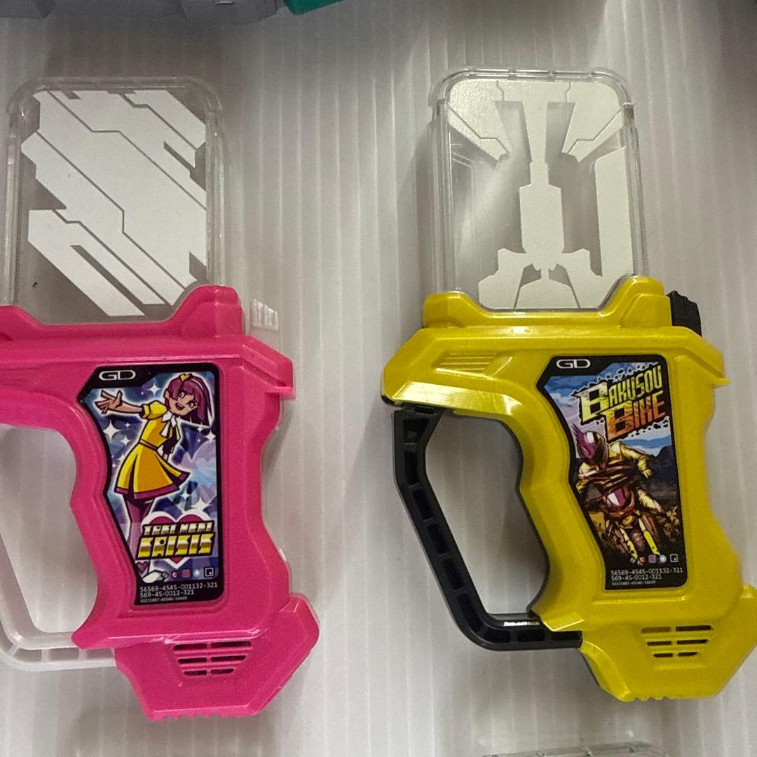 仮面ライダーエグゼイド　DXゲーマドライバー　& ガシャット　セット　♫