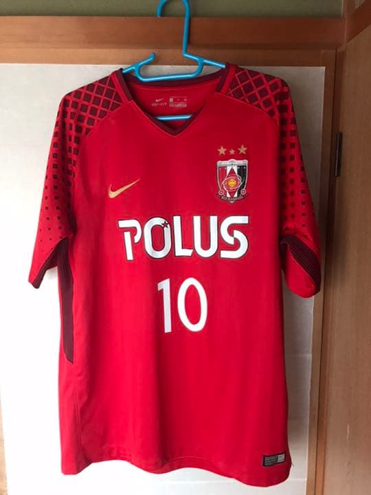 アザラシ様サッカーJリーグ浦和レッドダイアモンズユニフォーム　トレーニングウェア